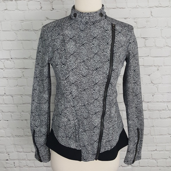 Lululemon Bust A Move Jacket Plush Petal 4 HAS HOOD - Picture 2 of 10